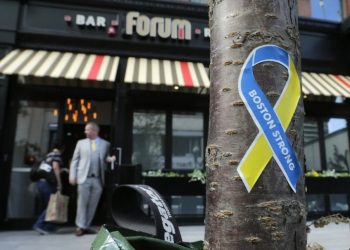 Restaurant at epicenter of Boston Marathon bombings reopens