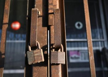 This ‘landmark’ Fresno grocery store has been vacant for over two decades. Here’s why