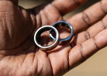 We compared smart ring heart rate data with smartwatches, and the results may surprise you